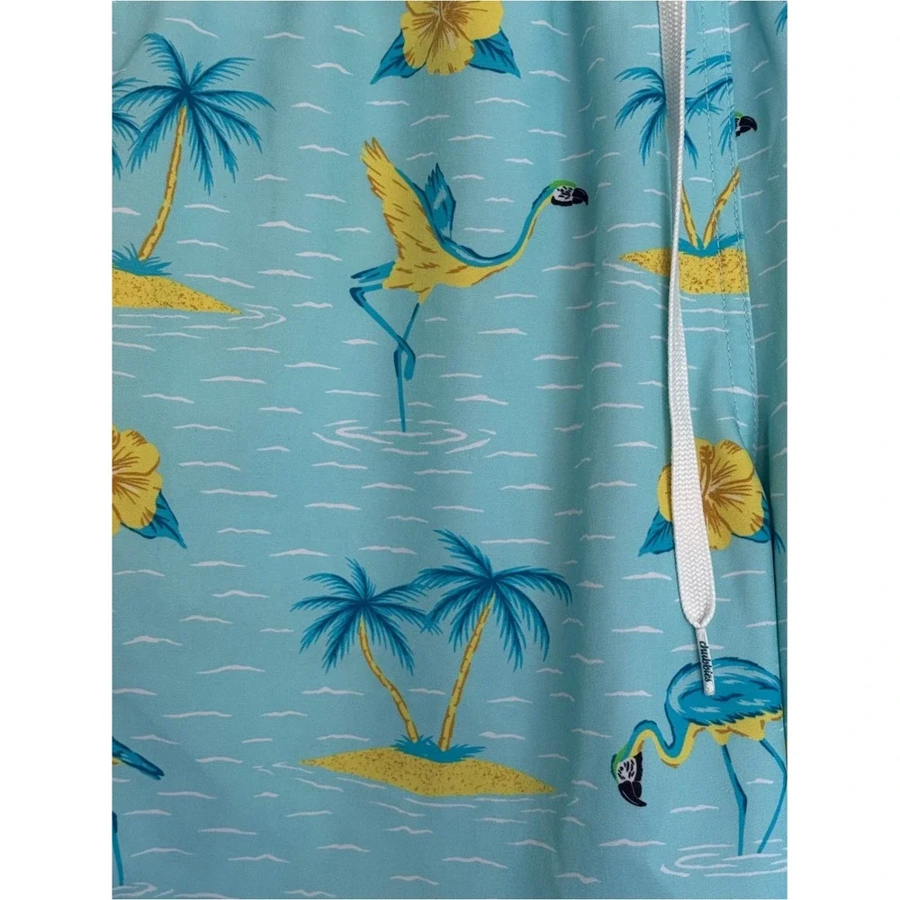chubbies Mens Medium The Flarrots‎ 7 Inch Swim Trunk Aqua Flamingo and Hibiscus